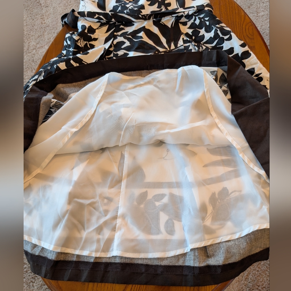 WHBM Elegant Black and White Floral Halter Dress - Picture 7 of 12